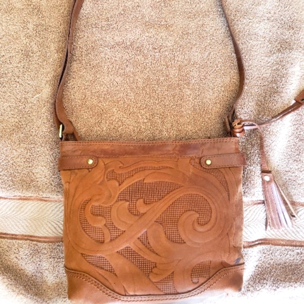 Dibatru leather shoulder bag